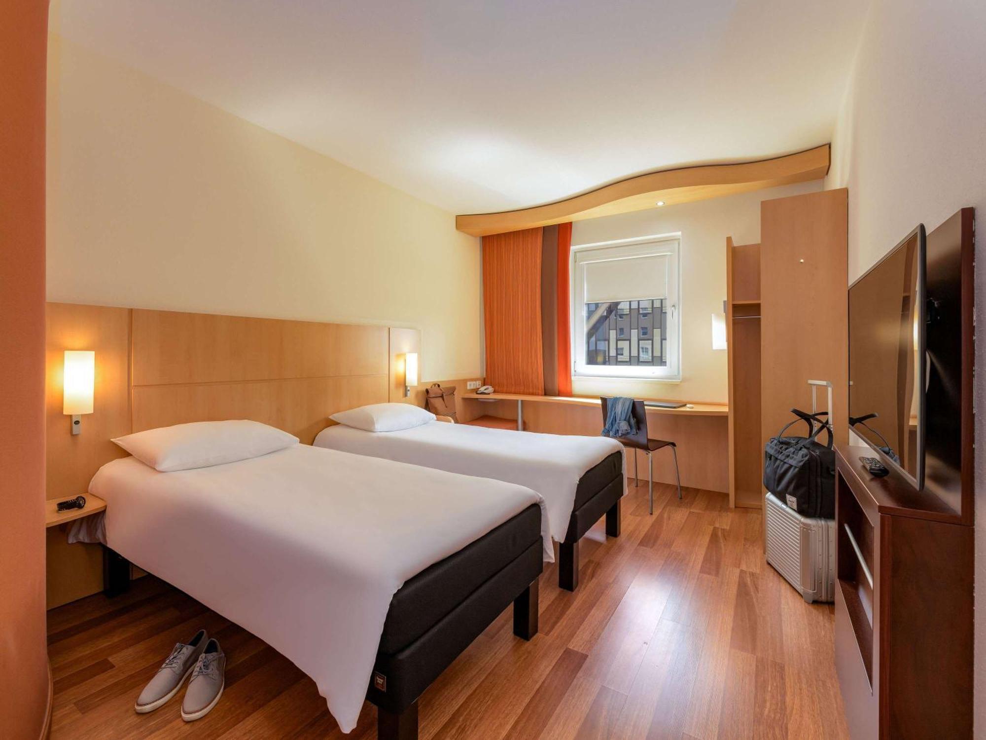 Ibis Stuttgart Airport Messe Hotel Лайнфелден-Ехтердинген Екстериор снимка
