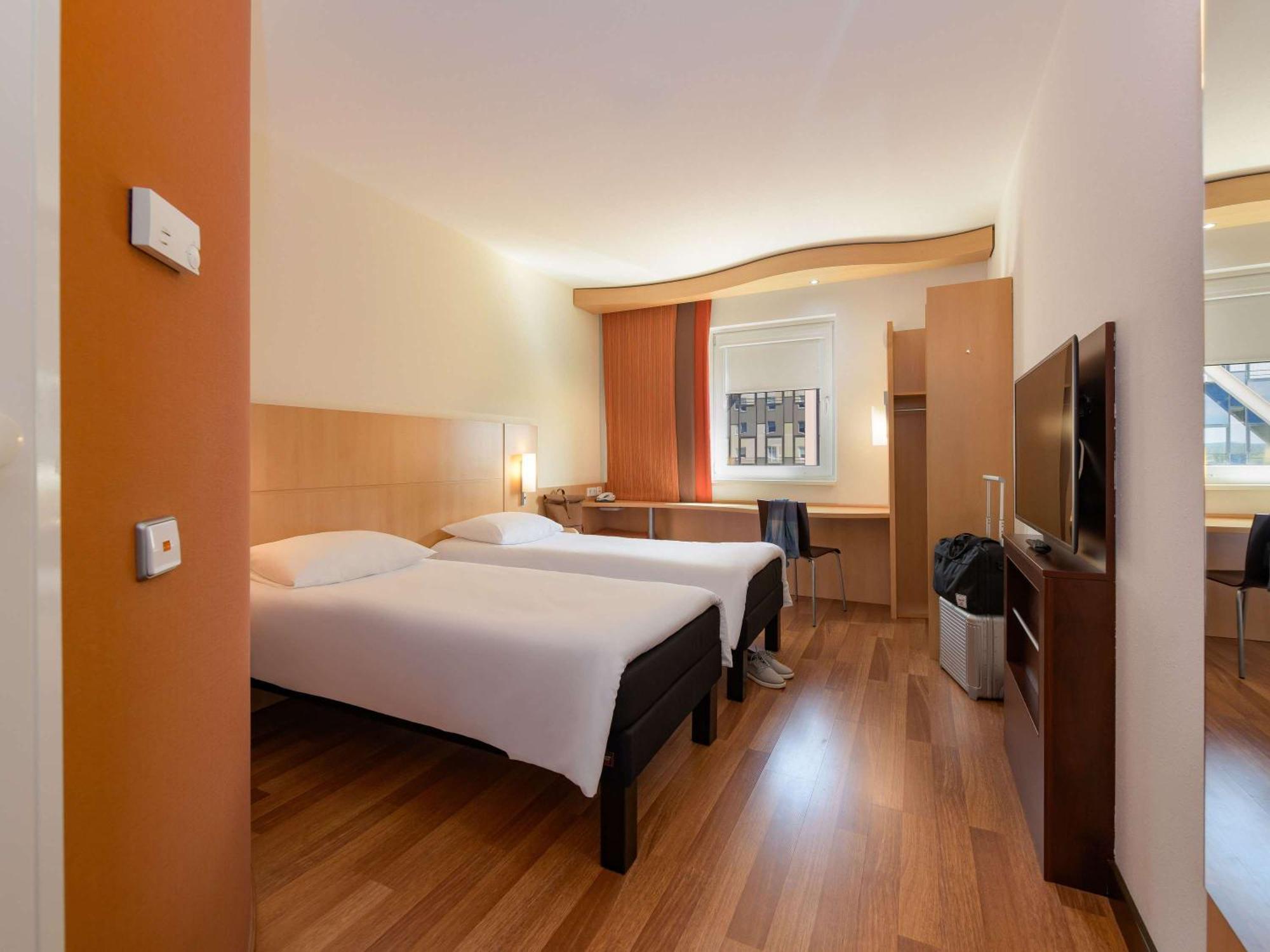 Ibis Stuttgart Airport Messe Hotel Лайнфелден-Ехтердинген Екстериор снимка