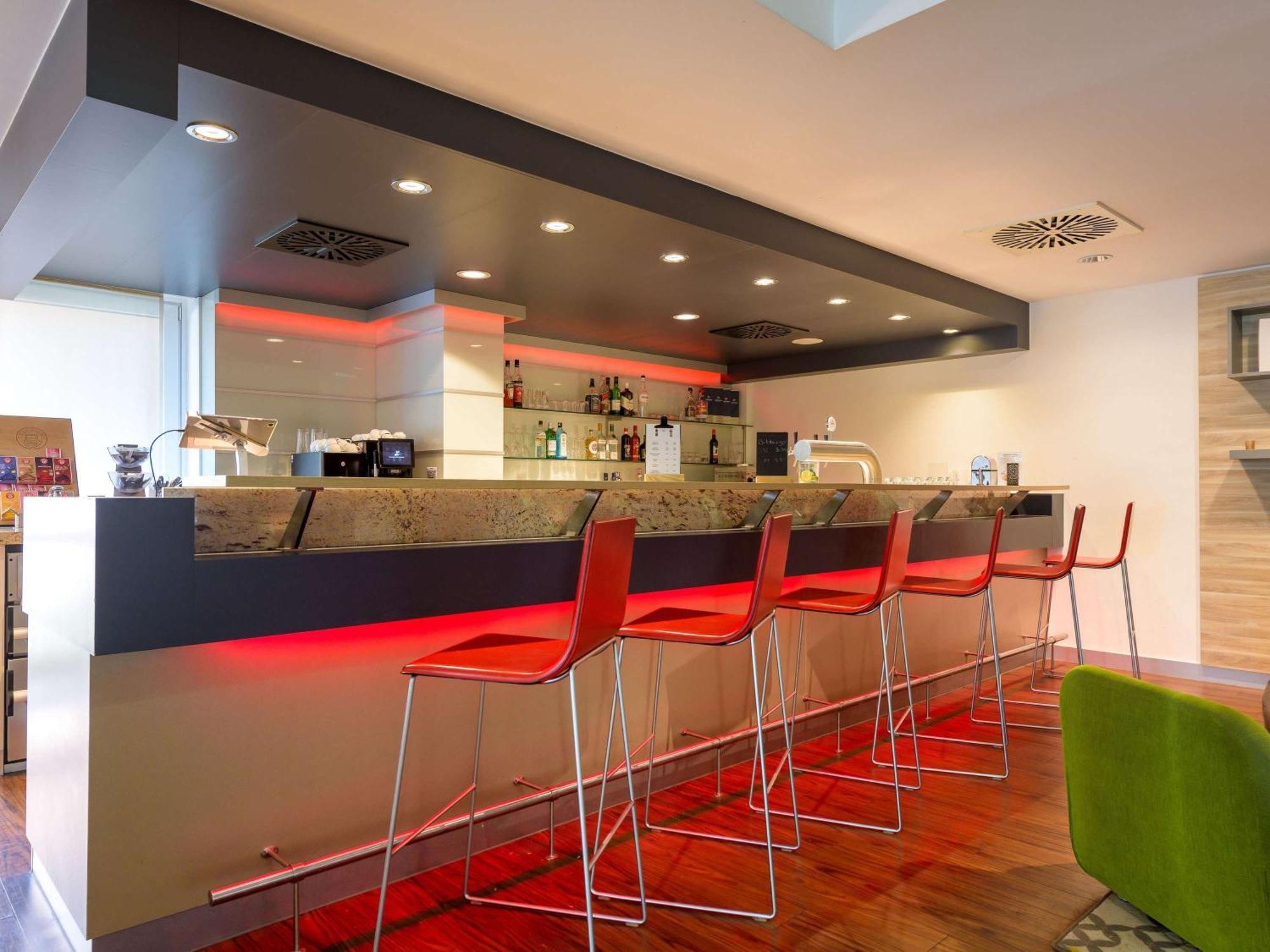 Ibis Stuttgart Airport Messe Hotel Лайнфелден-Ехтердинген Екстериор снимка