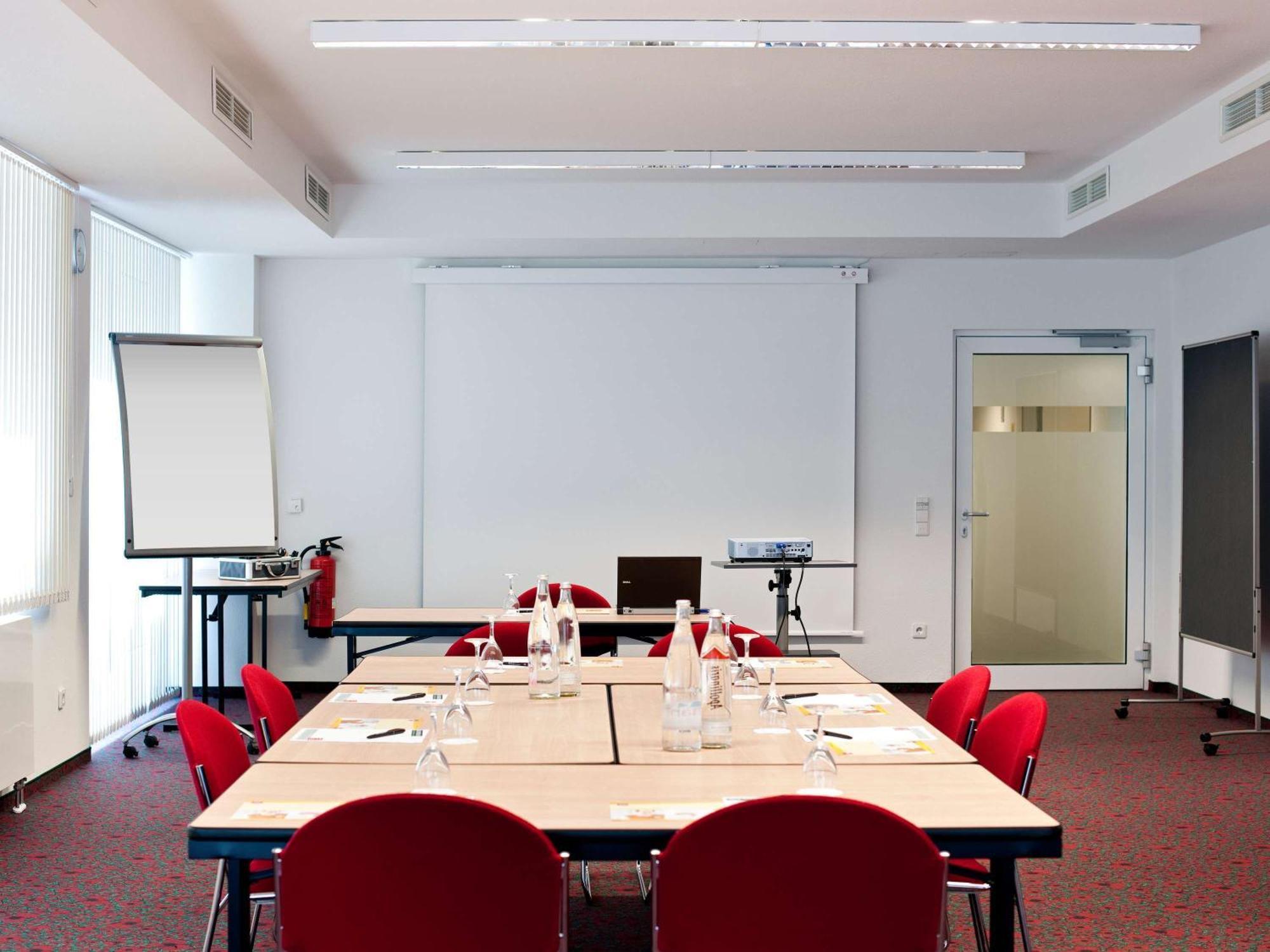 Ibis Stuttgart Airport Messe Hotel Лайнфелден-Ехтердинген Екстериор снимка